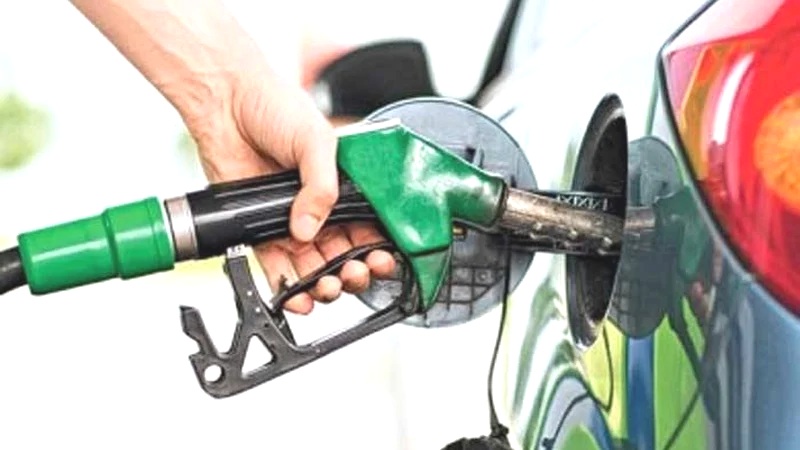 সব ধরনের জ্বালানি তেলের দাম বাড়লো, আজ কার্যকর 