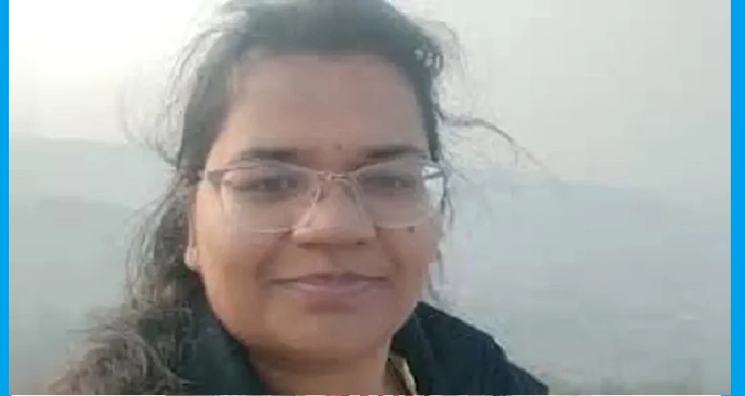 সন্তানকে নিয়ে ছয়তলা থেকে লাফ মায়ের মৃত্যু, অলৌকিকভাবে বেঁচে গেল শিশুটি