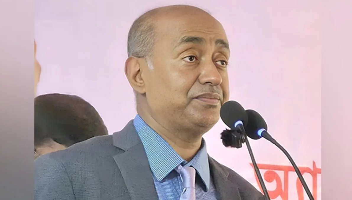 মুখোশধারী অনেকে এখনো ফ্যাসিস্ট পুনর্বাসনে ষড়যন্ত্র করছে: আইনমন্ত্রী 