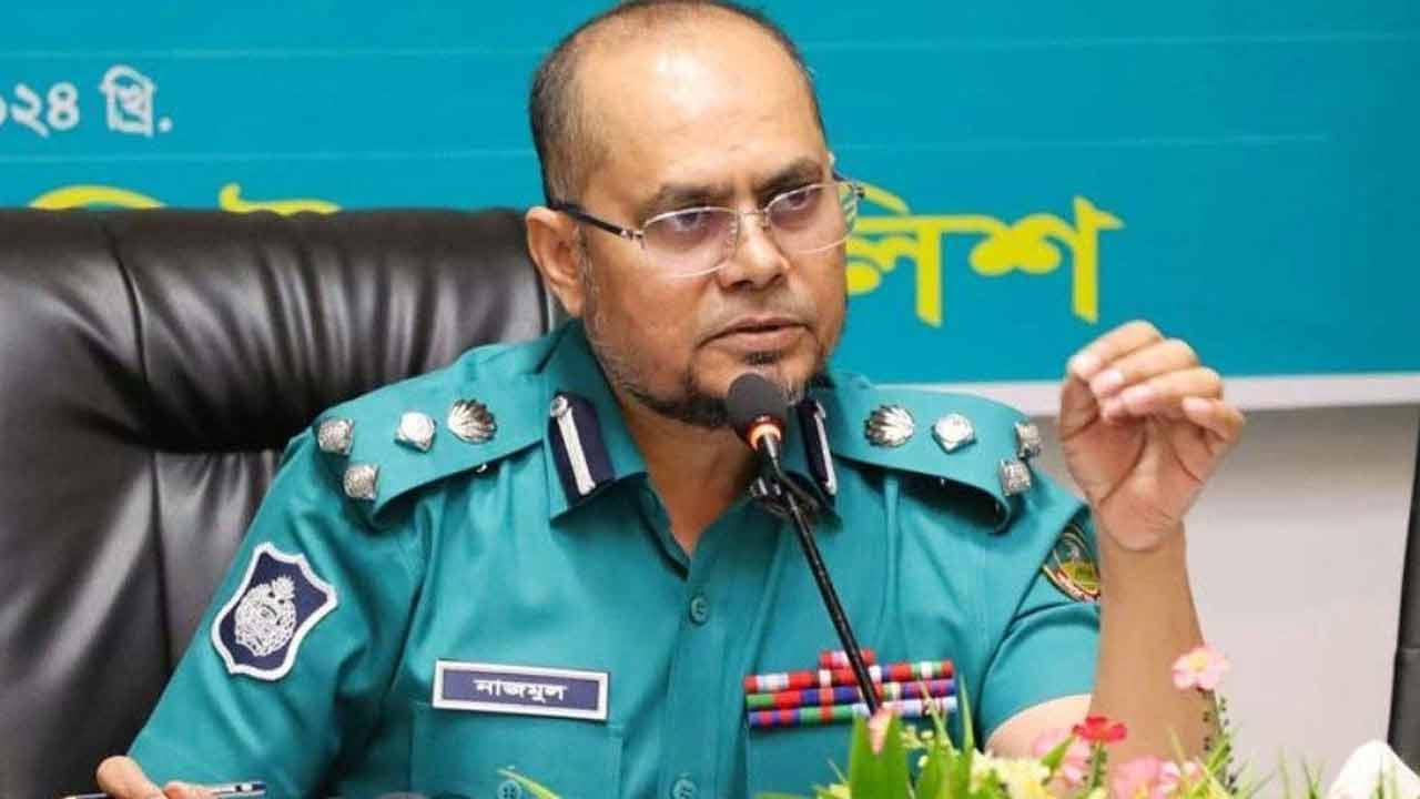 গাজীপুরের সাবেক পুলিশ কমিশনার নাজমুল খান এবার বরখাস্ত
