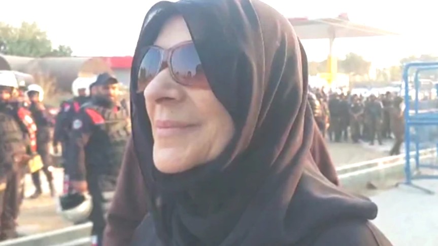 কারাবন্দি ইমরান খান পুরোপুরি সুস্থ আছেন : উজমা খান