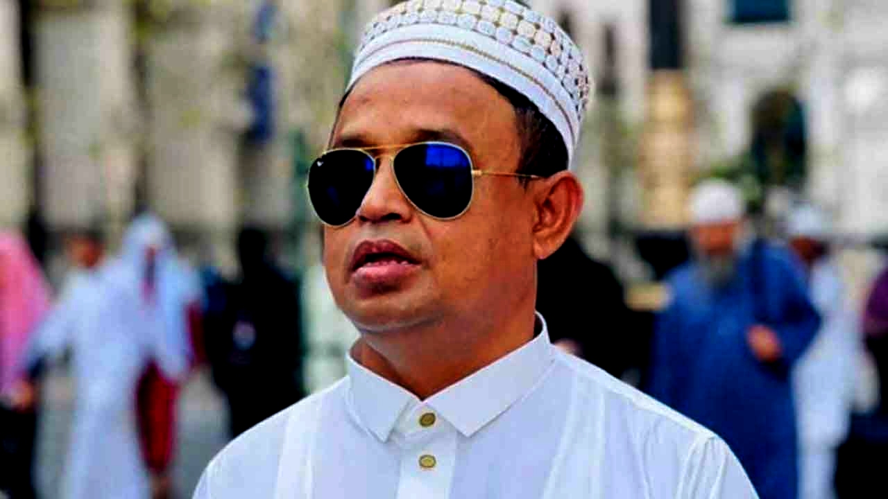 ডিবি হারুনের ভয়ভীতি দেখিয়ে ১৬ কোটি আত্মসাৎ, ব্যবসায়ীর মামলা