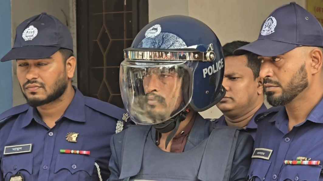 ভবঘুরে ও মানসিক ভারসাম্যহীনতার ছদ্মবেশে করেছেন ৬ খুন!