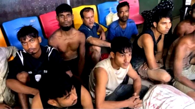 টেকনাফে সাগরপথে মালয়েশিয়া পাচারের সময় নারী-পুরুষসহ উদ্ধার ১৫