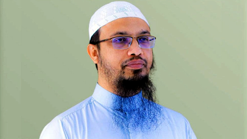 ‘কুরবানির হাটে গান নয়, বাজুক তাকবির’— নতুন আহ্বানে আলোচনায় শায়খ আহমাদুল্লাহ