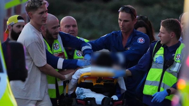 সিডনিতে সমুদ্র সৈকতে বন্দুকধারীর হামলায় নিহত ১০