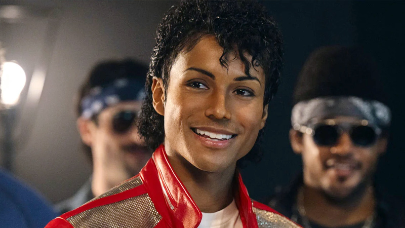 বক্স অফিসে ঝড় তুলল মাইকেল জ্যাকসনের বায়োপিক